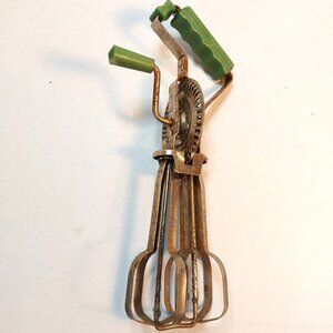 Vtg Hand Held Manual Egg Beater by RAPID